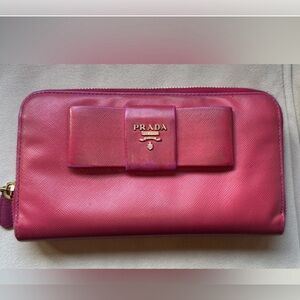 PRADA ZIPPY WALLET with RIBBON 🎀 PINK